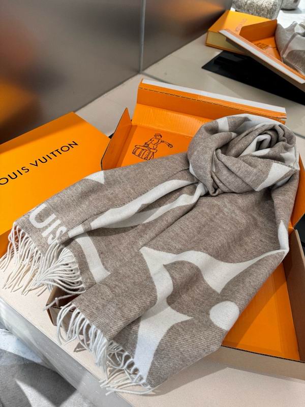 LV Scarf 200X70cm E48 (4)