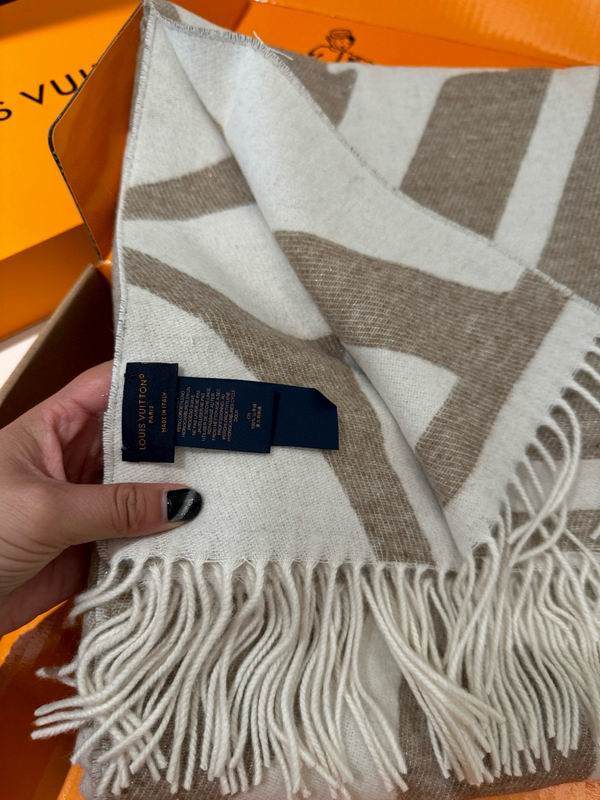 LV Scarf 200X70cm E48 (6)