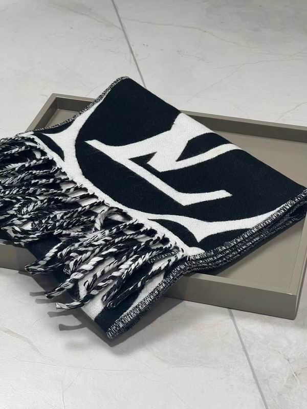 LV Scarf 235X30ml E30 (14)