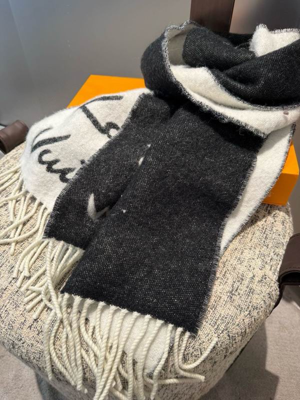 LV Scarf 25X220cm E79 (10)