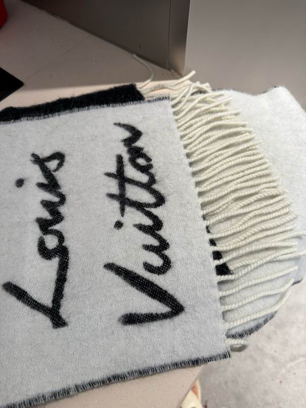 LV Scarf 25X220cm E79 (11)