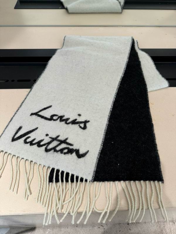 LV Scarf 25X220cm E79 (13)