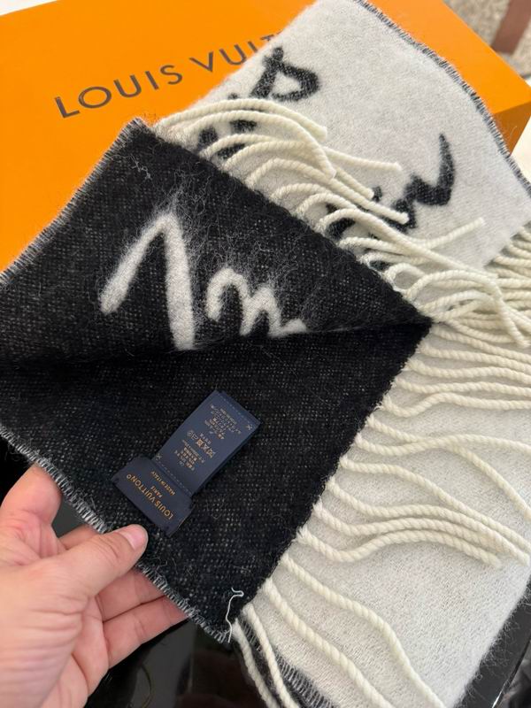 LV Scarf 25X220cm E79 (14)