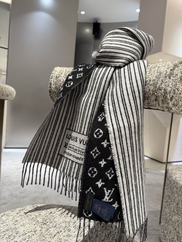 LV Scarf 35X210cm E30 (11)