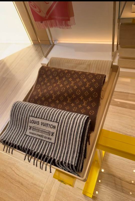 LV Scarf 35X210cm E30 (8)