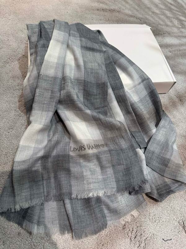 LV Scarf 90X200cm E66 (3)