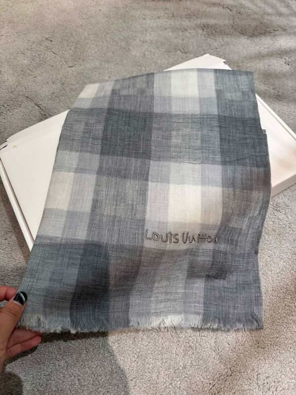 LV Scarf 90X200cm E66 (6)