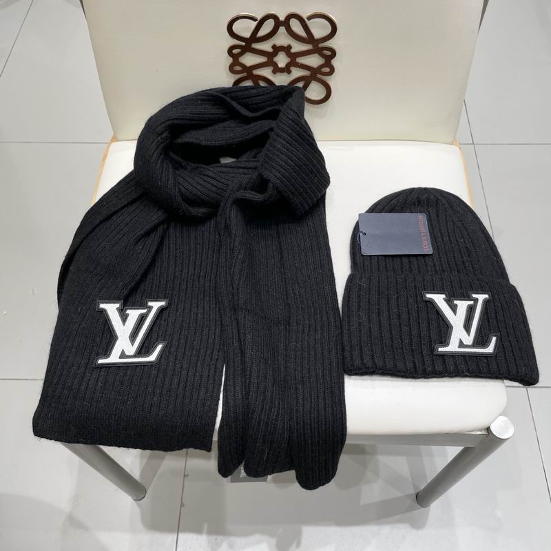 LV Scarf Hat (239)