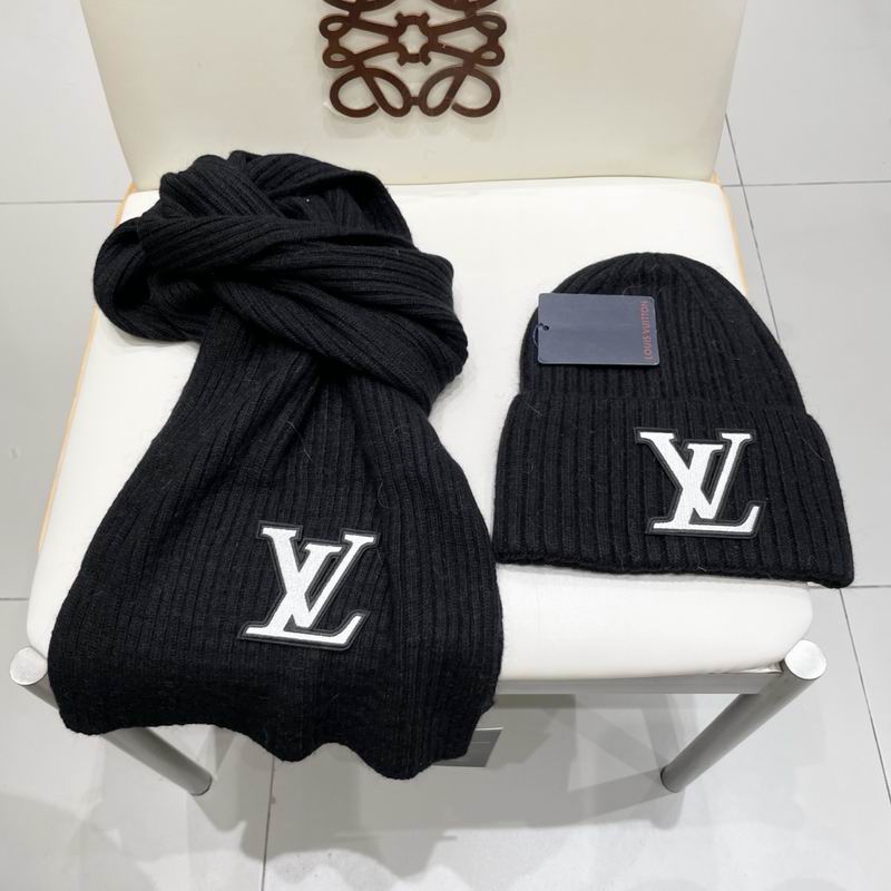 LV Scarf Hat (240)