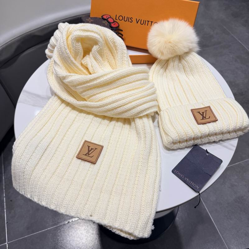 LV Scarf Hat (692)