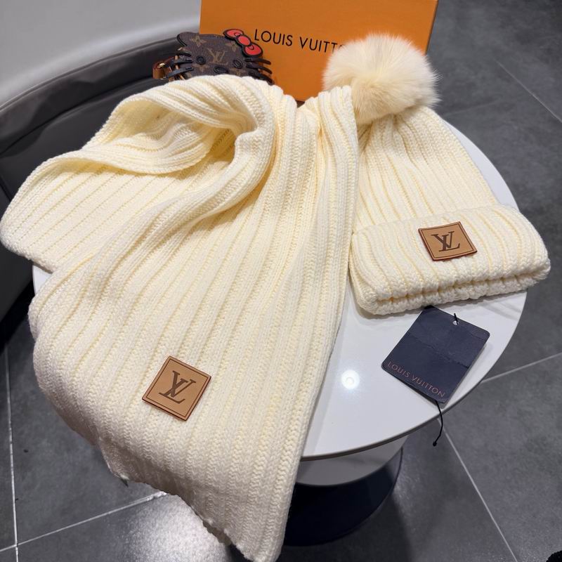LV Scarf Hat (695)