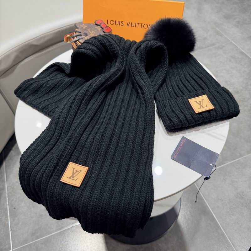 LV Scarf Hat (703)
