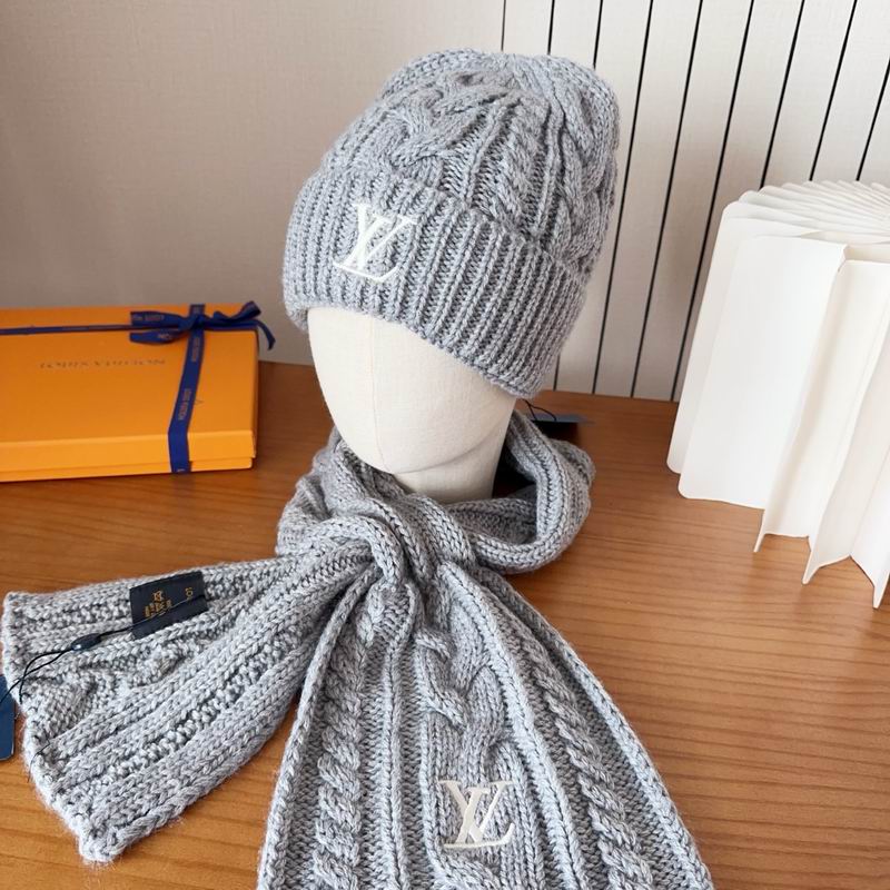 LV Scarf Hat (907)