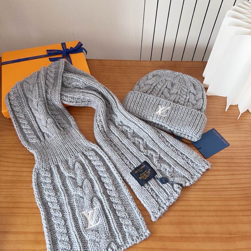 LV Scarf Hat (909)