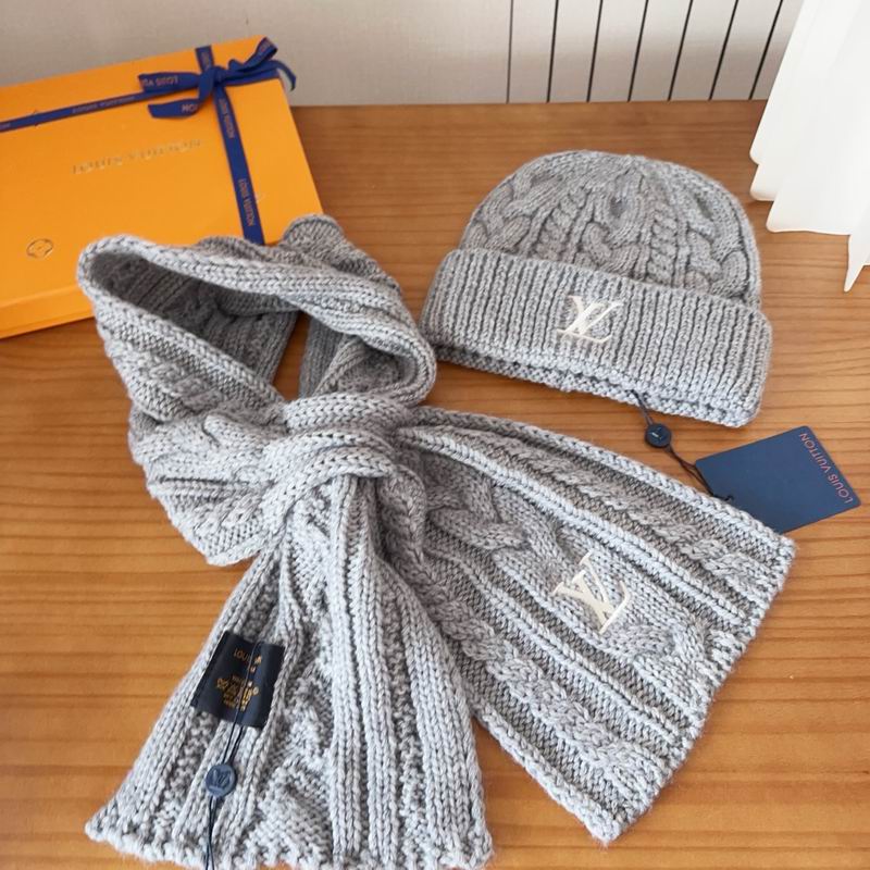 LV Scarf Hat (910)