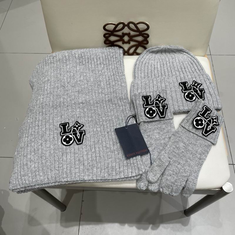 LV Scarf Hat Gloves (208)