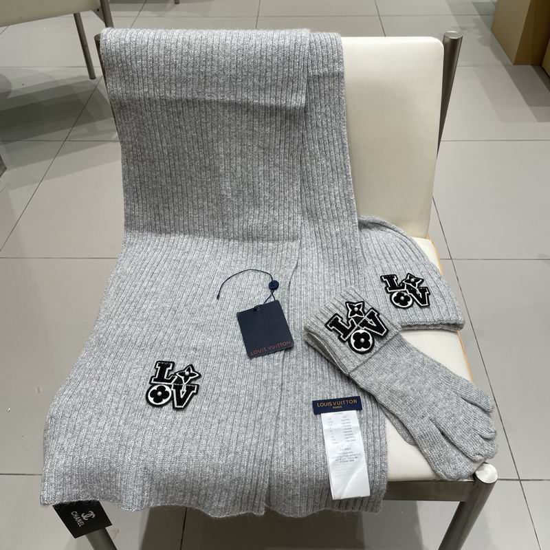 LV Scarf Hat Gloves (215)