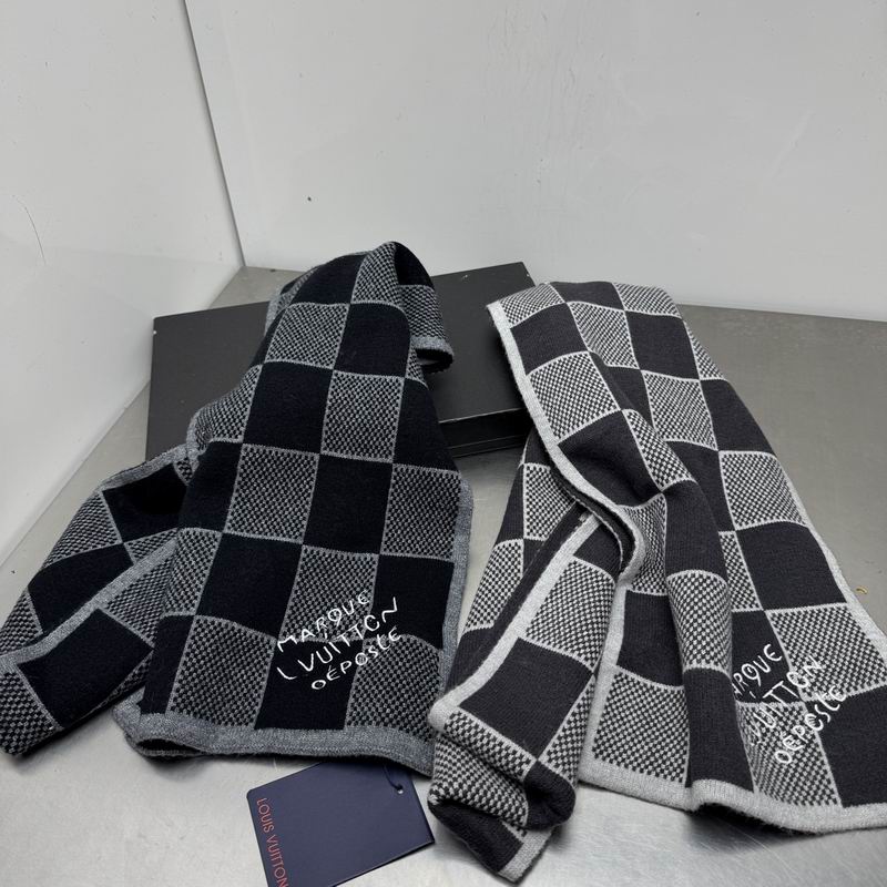 LV Scarf dx (1)