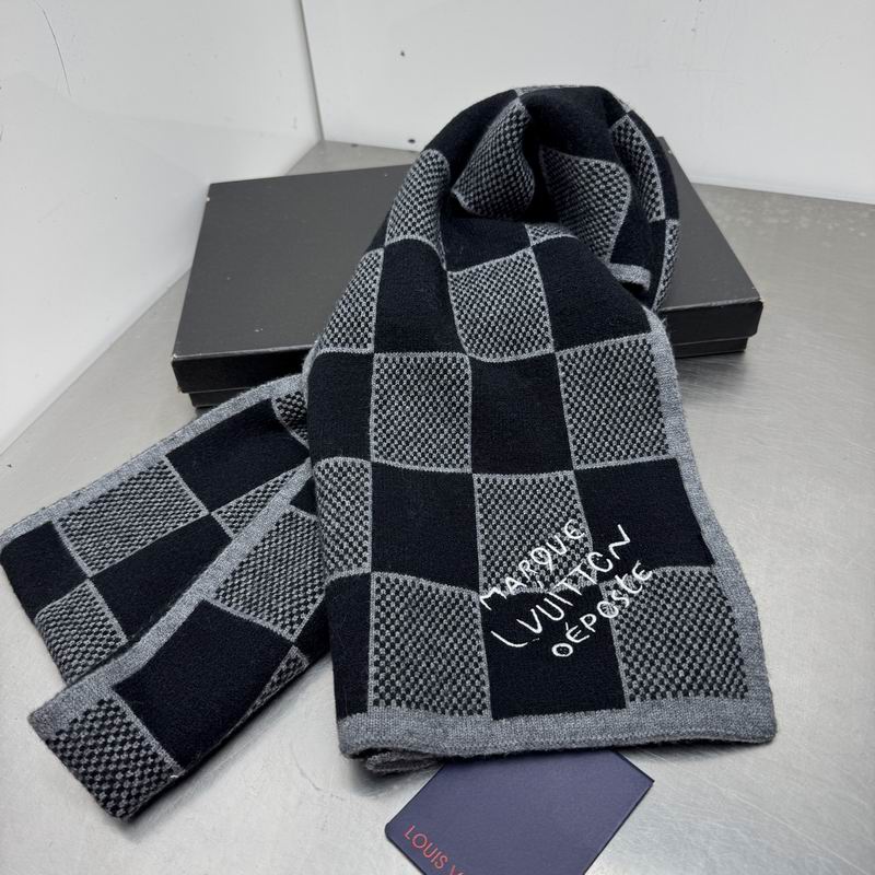 LV Scarf dx (2)