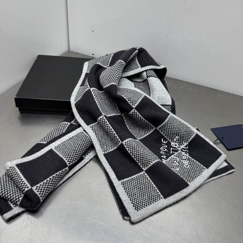 LV Scarf dx (3)