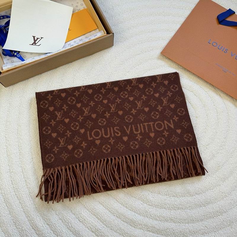 LV Scarf hm (37)