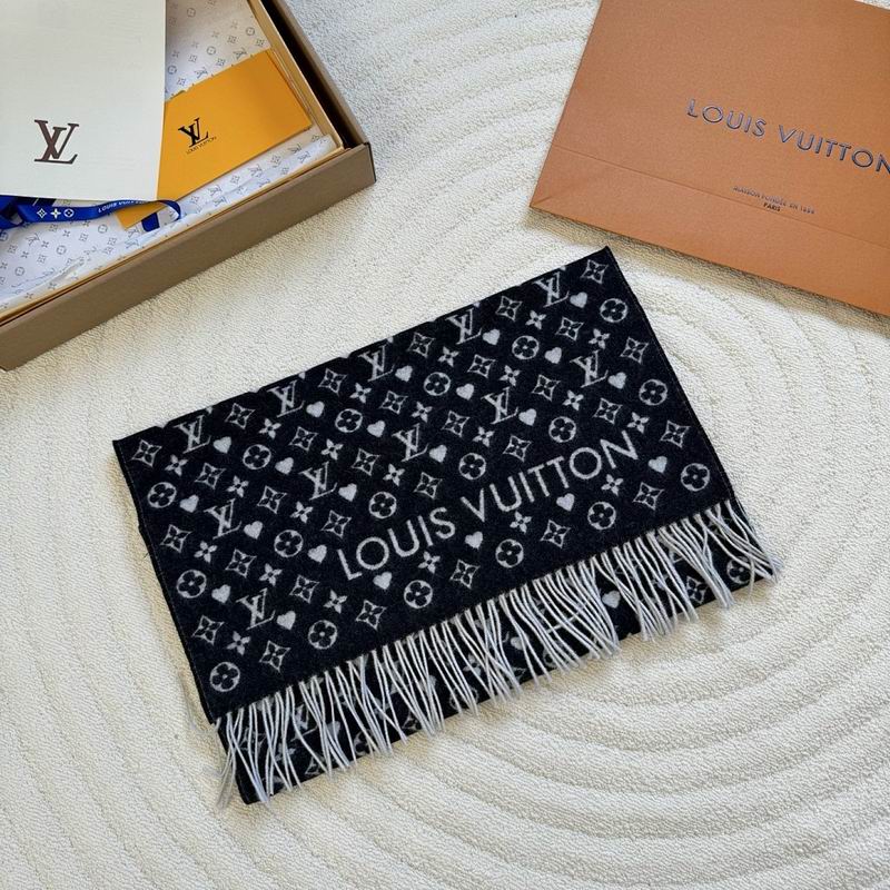 LV Scarf hm (44)