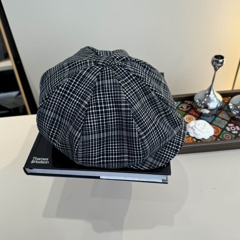 LV beret (364)