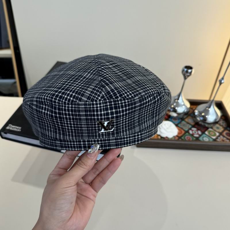LV beret (375)