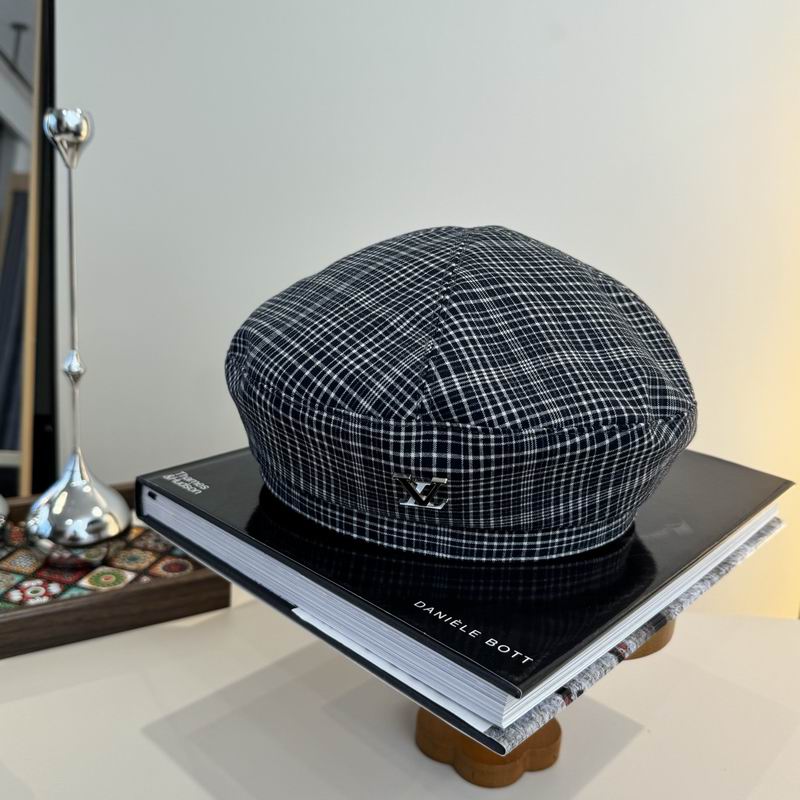 LV beret (376)