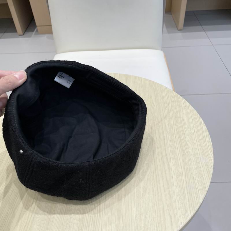 LV beret (52)