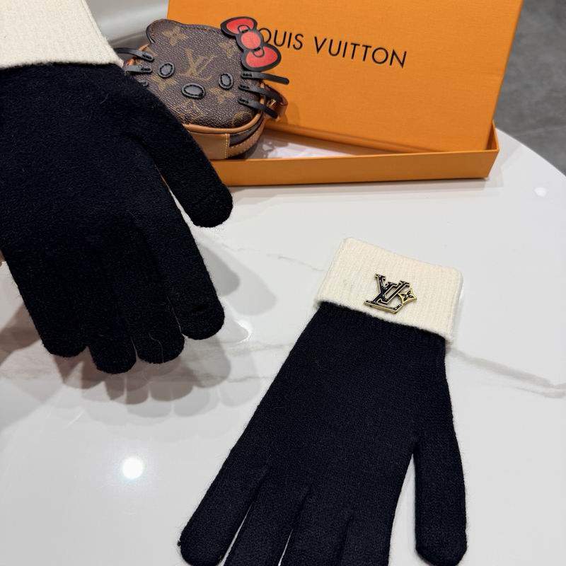 LV gloves 45 (5)