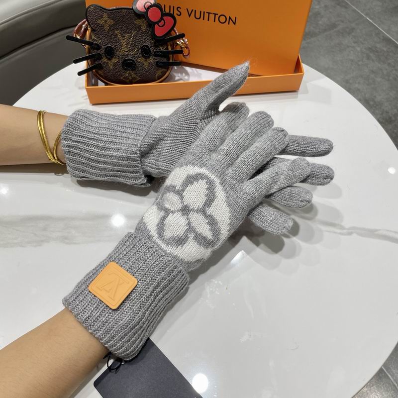 LV gloves 53 (12)