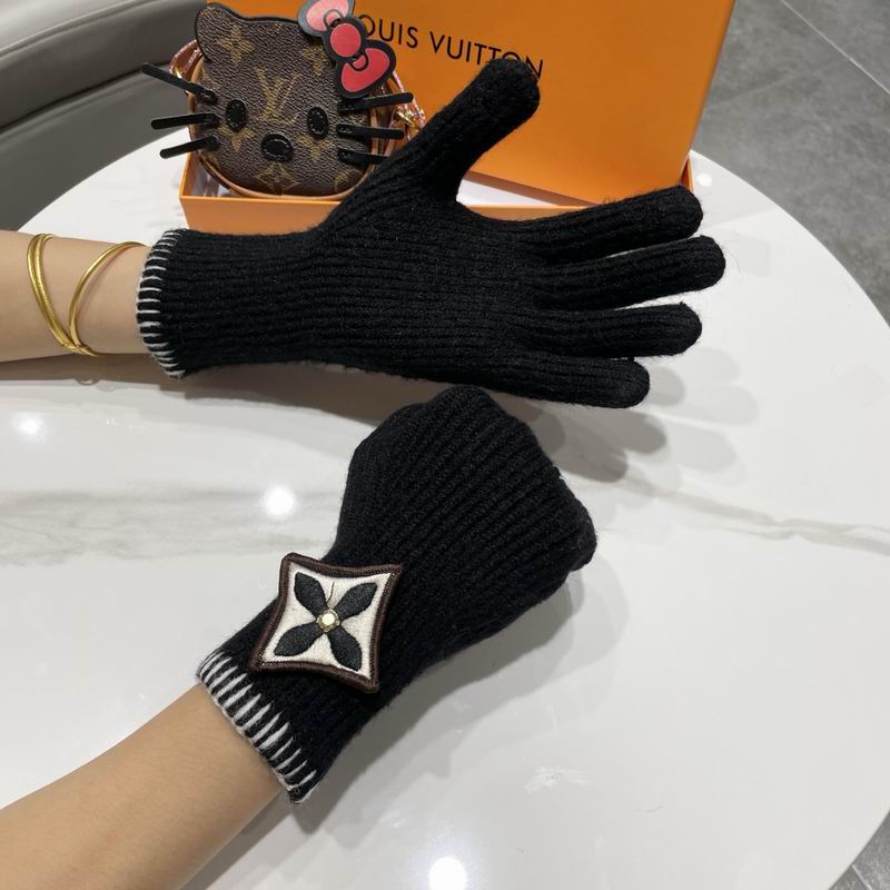 LV gloves 54 (9)