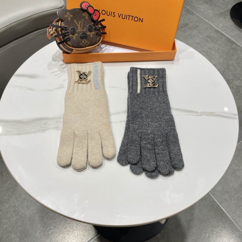 LV gloves 56 (5)