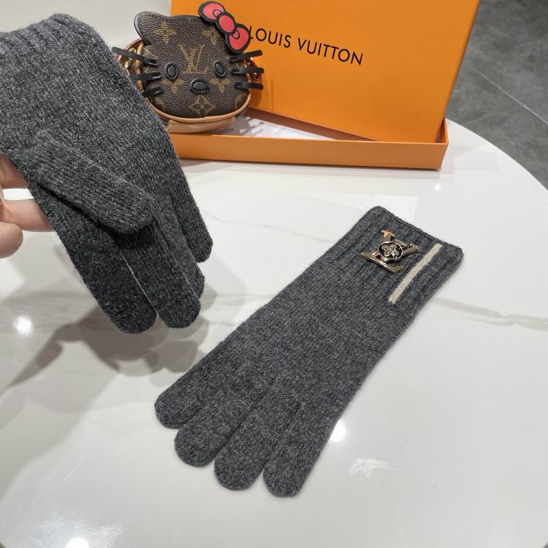 LV gloves 56 (6)