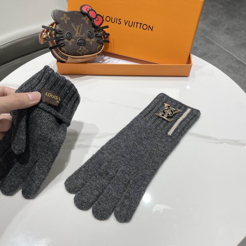 LV gloves 56 (7)