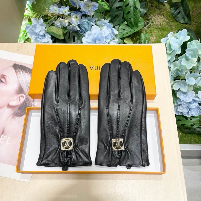 LV gloves M L 30 (3)