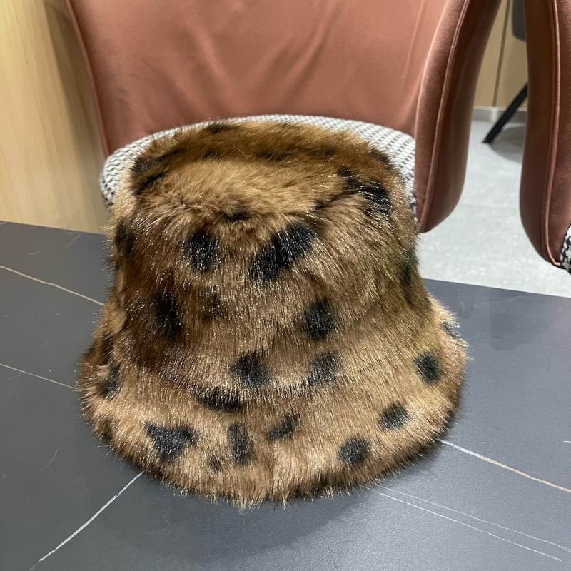LV hat (1228)
