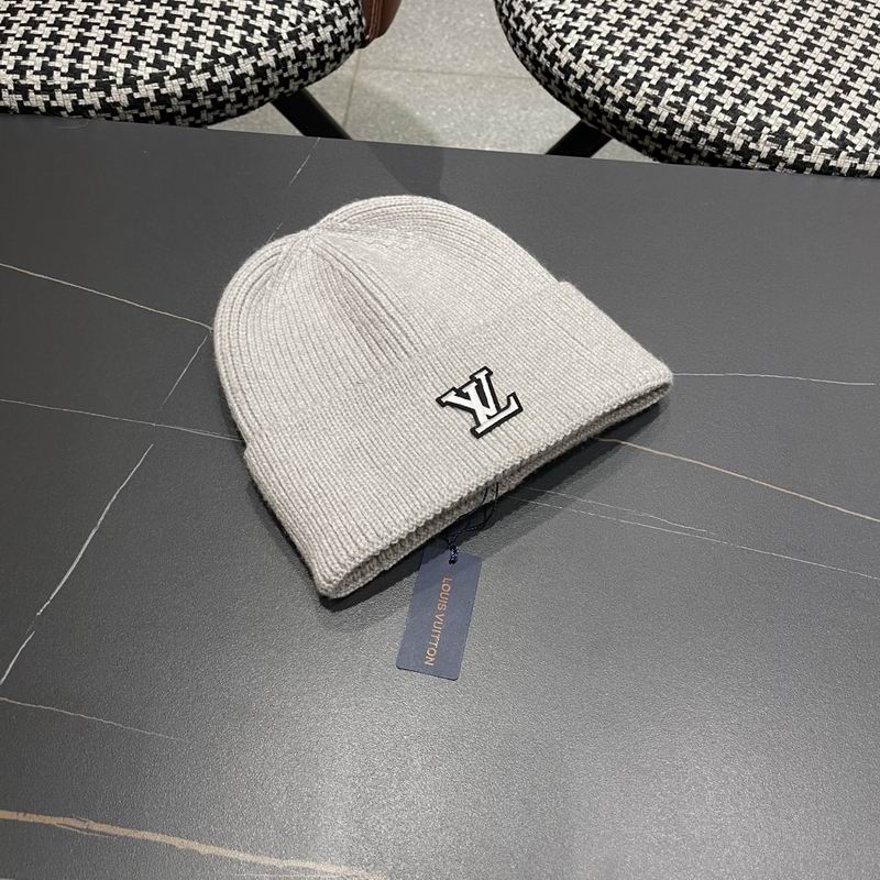 LV hat (1320)
