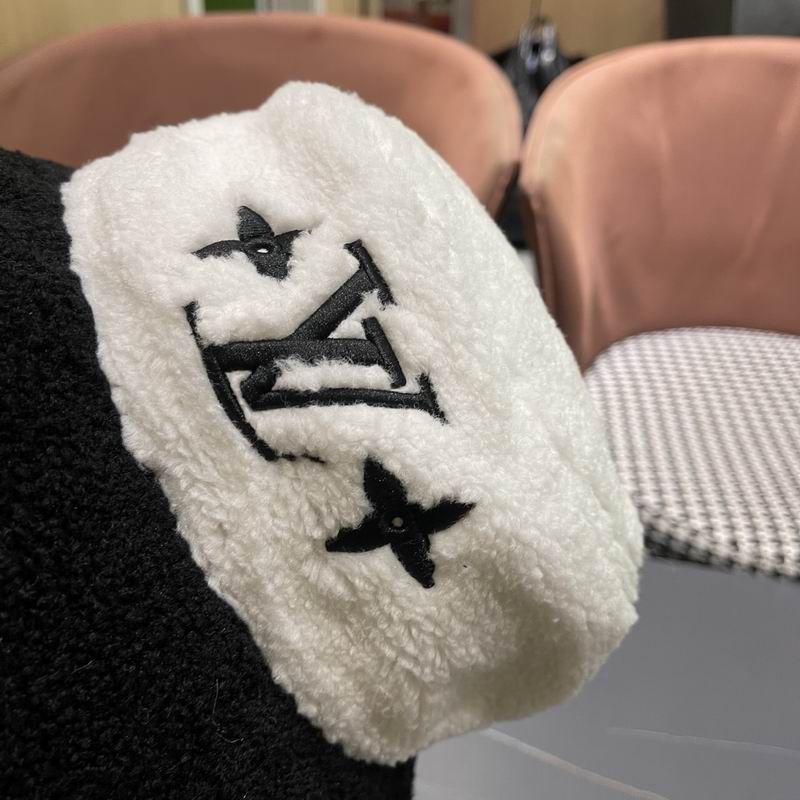 LV hat (138)