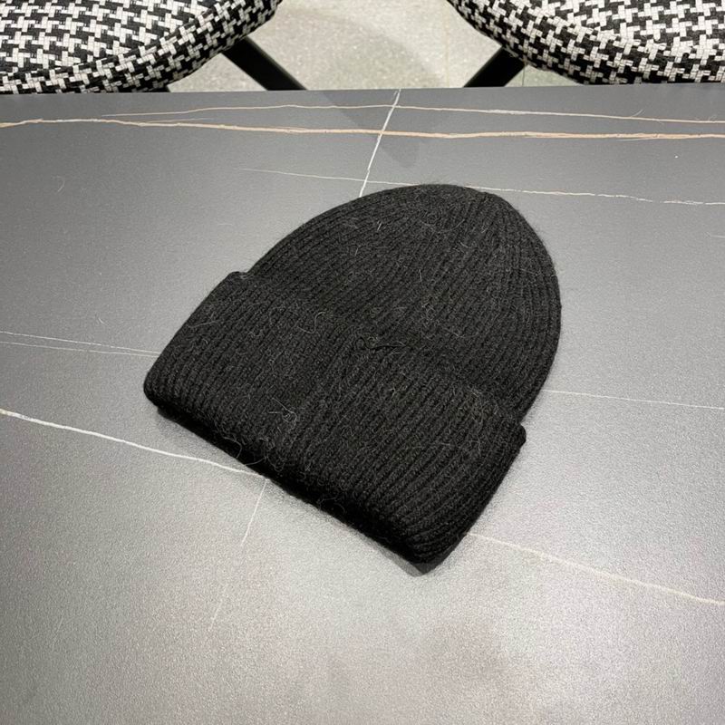 LV hat (1560)