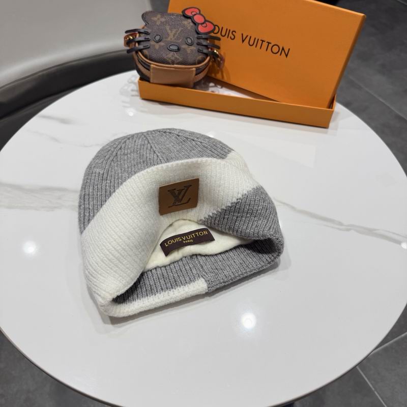 LV hat (2143)