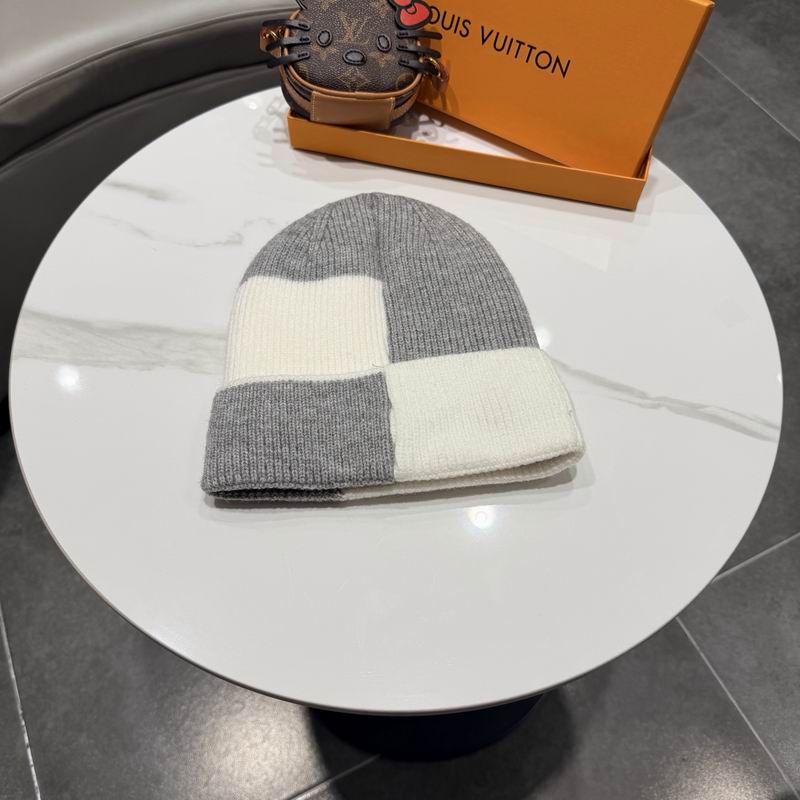 LV hat (2145)