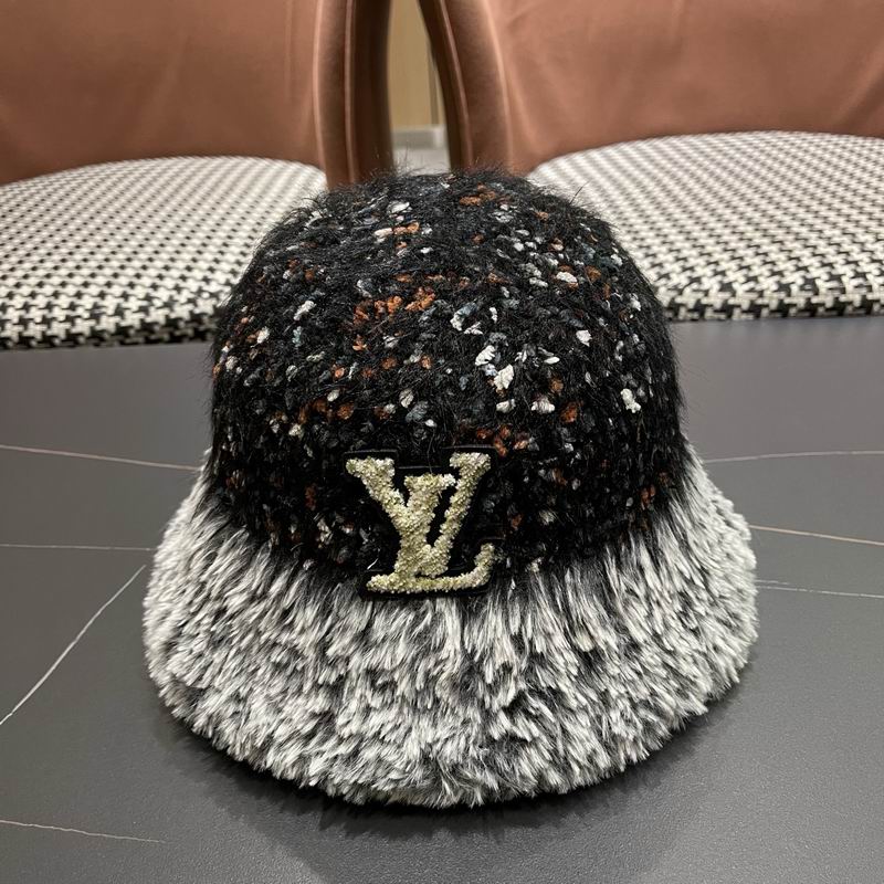 LV hat (245)