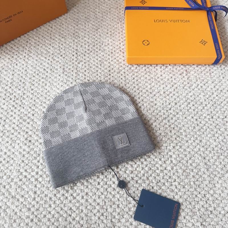 LV hat (2800)