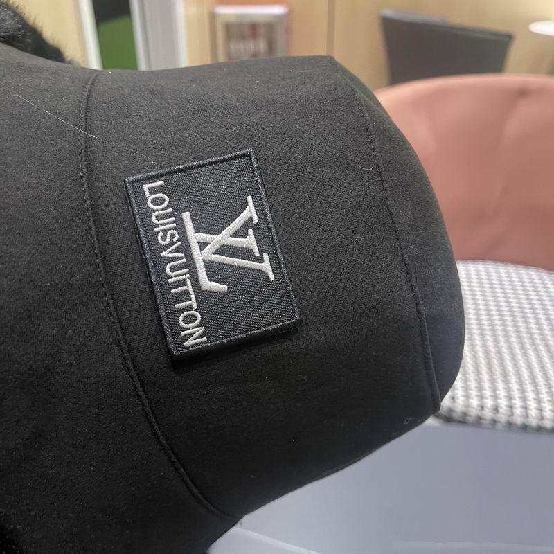 LV hat (451)