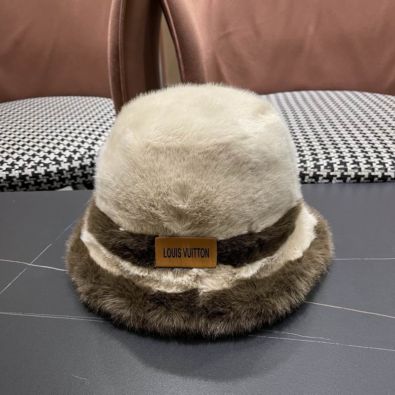 LV hat (546)
