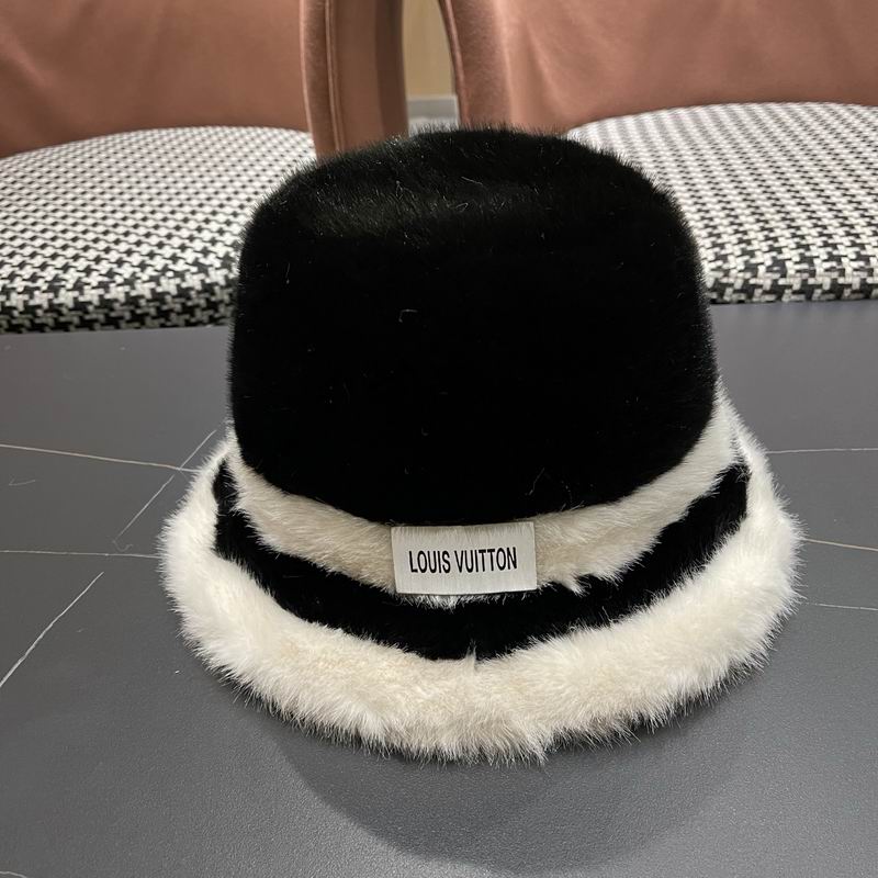 LV hat (557)