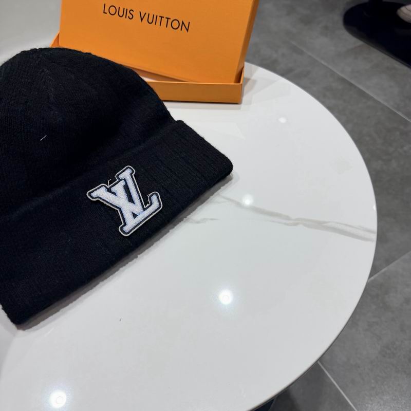 LV hat (559)