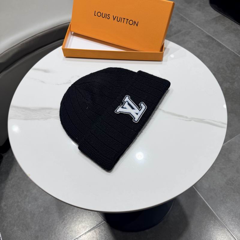 LV hat (560)